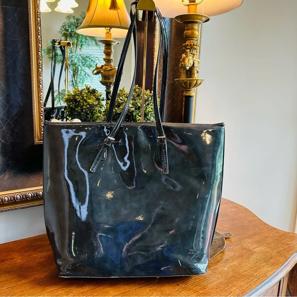 ADRIENNE VITTADINI OLIVE GREEN TOTE LAPTOP PATENT FAUX LEATHER BAG GREAT COND - Picture 3 of 10